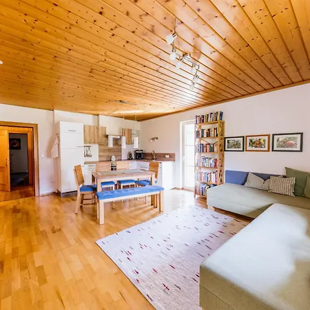 Bio-Bauernhof Auernig Villa Obervellach Buitenkant foto